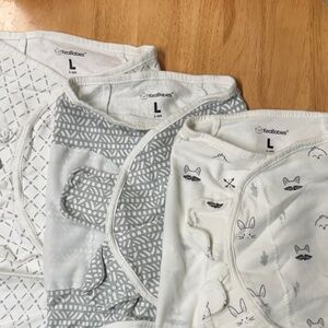 Keababies Gray and White Baby Bib Set